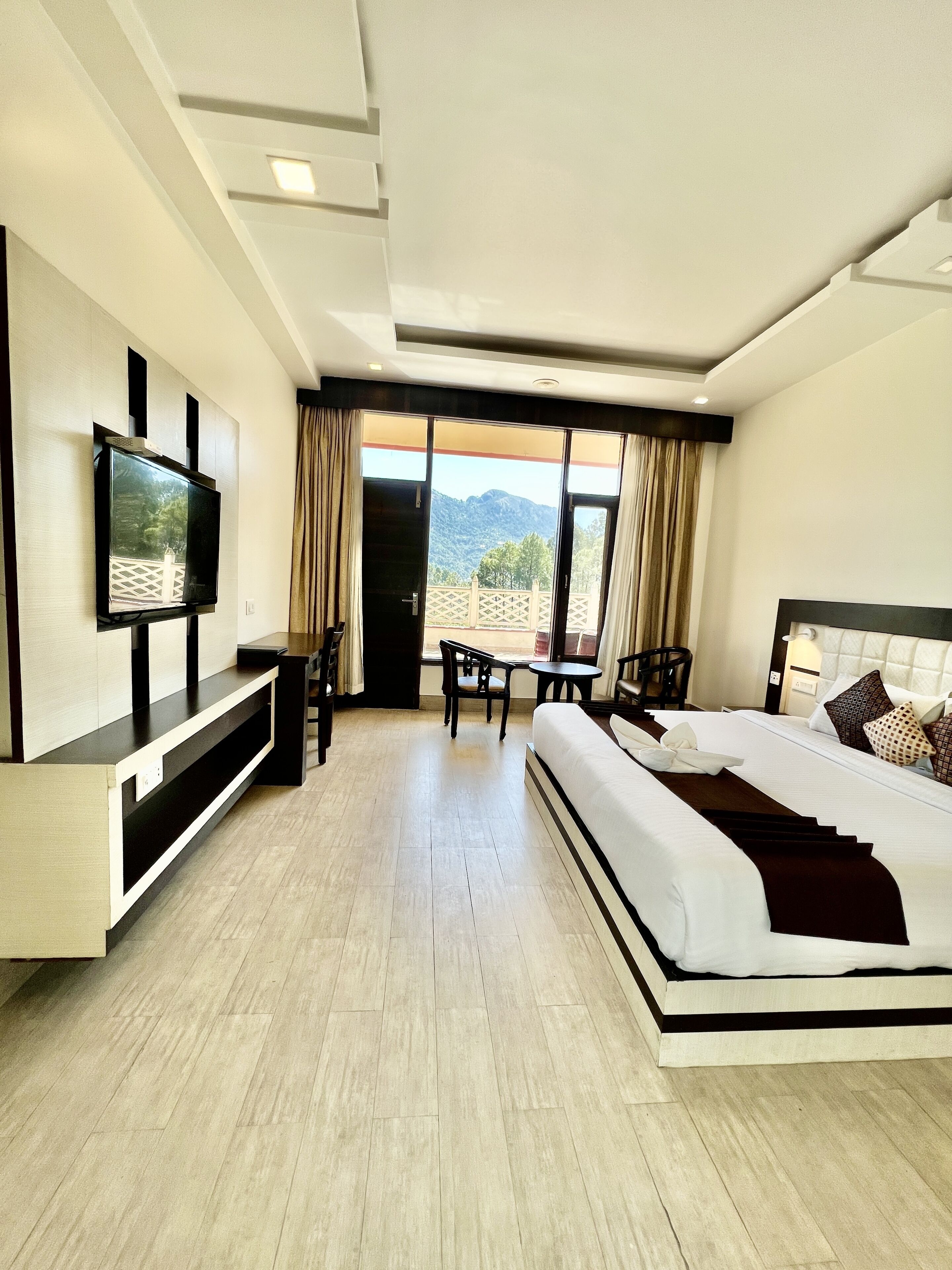 Superior Double Room, 1 Bedroom | Soundproofing, iron/ironing board, free WiFi, bed sheets