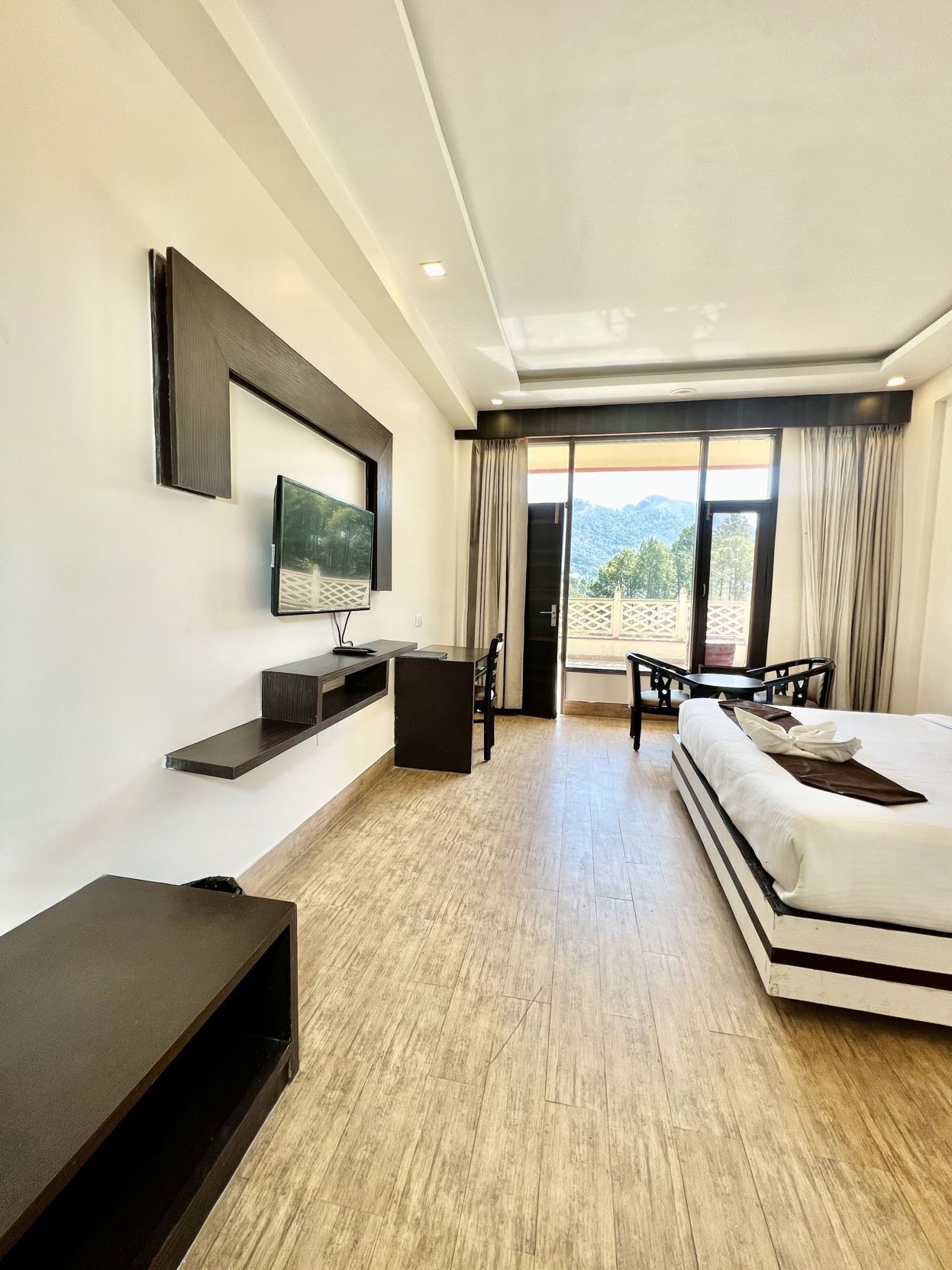 Soundproofing, iron/ironing board, free WiFi, bed sheets