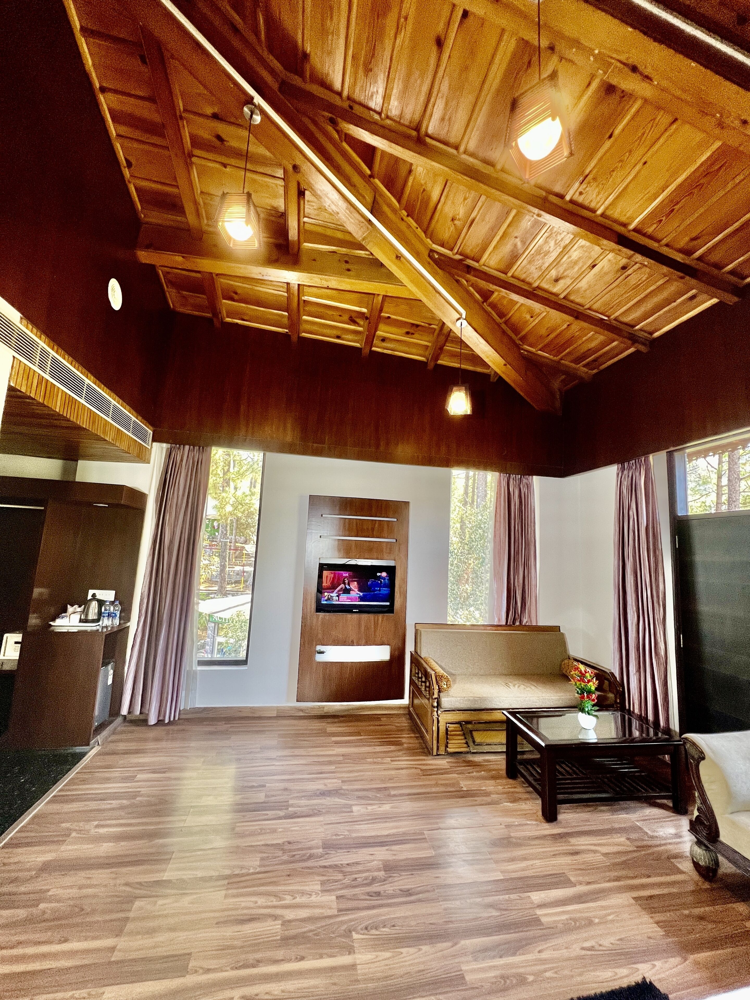 Signature Double Room, 1 Bedroom | Soundproofing, iron/ironing board, free WiFi, bed sheets