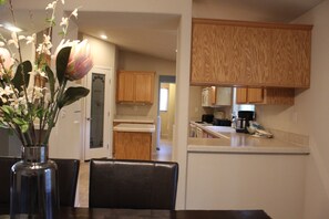 Family Cabin | Living area