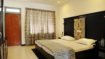 Standard Room | Individually decorated, desk, rollaway beds, free WiFi