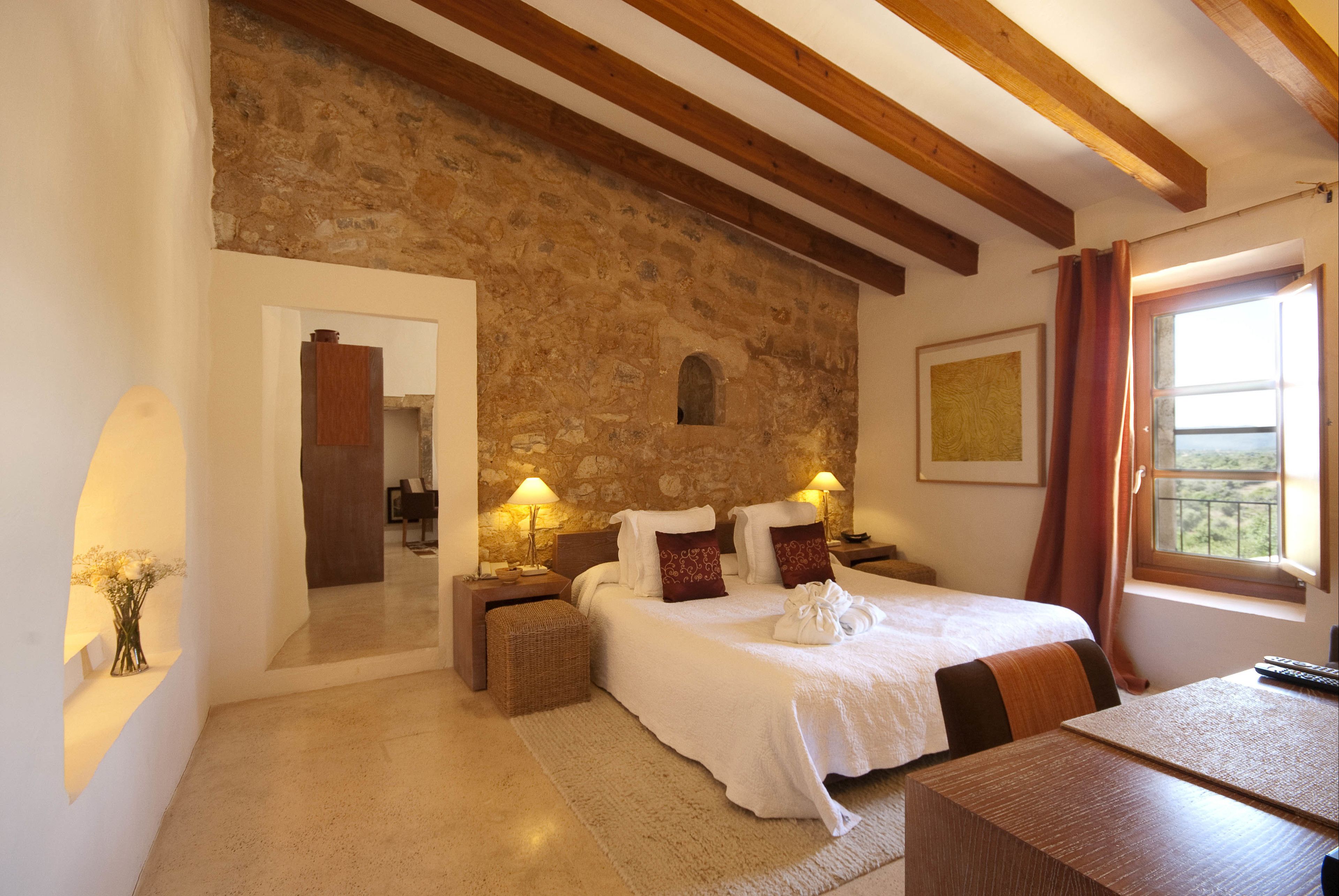 suite | 1 bedroom, minibar, in-room safe, desk