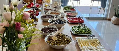 Daily buffet breakfast (EUR 15 per person)