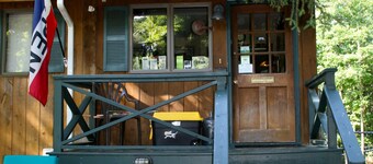 Hinckley's Dreamwood Cottages