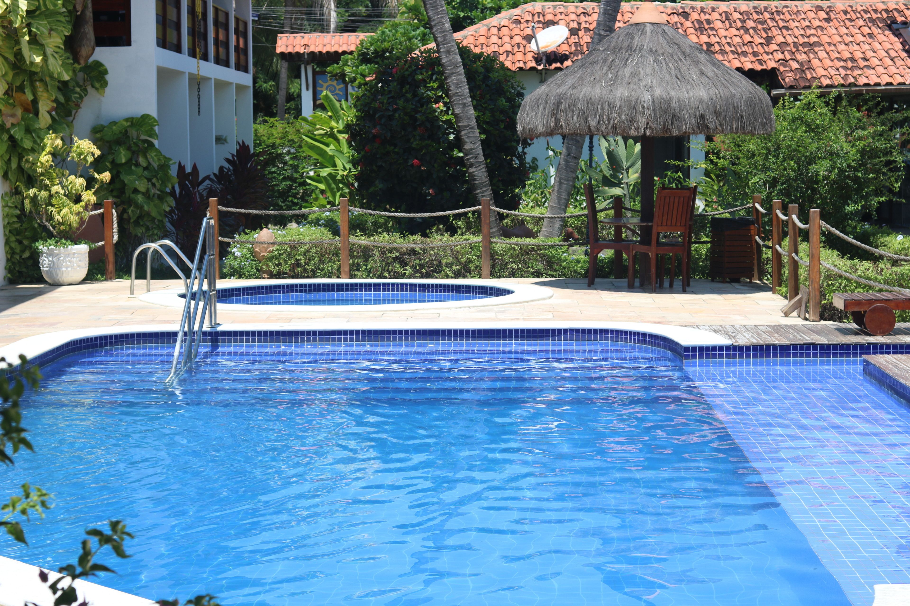 outdoor pool, pool loungers