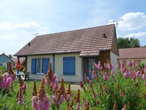 Exterior detail - Résidence Marina Holyder (Giffaumont-Champaubert)