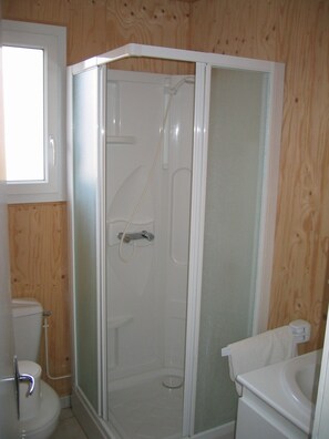 Shower - Résidence Marina Holyder (Giffaumont-Champaubert)
