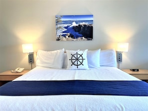 Premier Room, 1 King Bed, Balcony, Ocean View (3rd/4th Floor NON-PET) | Laptop workspace, blackout drapes, iron/ironing board, free WiFi - Atlantic Eyrie Lodge (Bar Harbor)