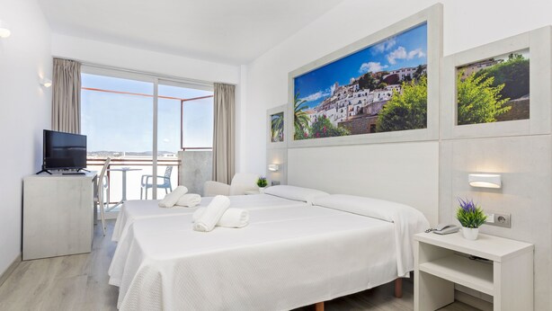 Unclassified image, 1 of 48, button - Hostal Molins Park (Ibiza Town)