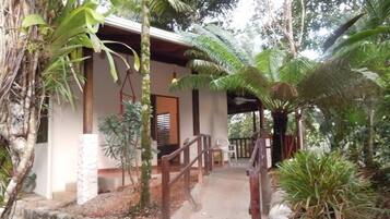 Kamar Double Klasik, akses difabel, dapur kecil (Lapas ) | Lemari es mini