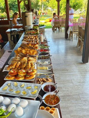 Breakfast buffet - Göcek Arion Hotel (Fethiye)