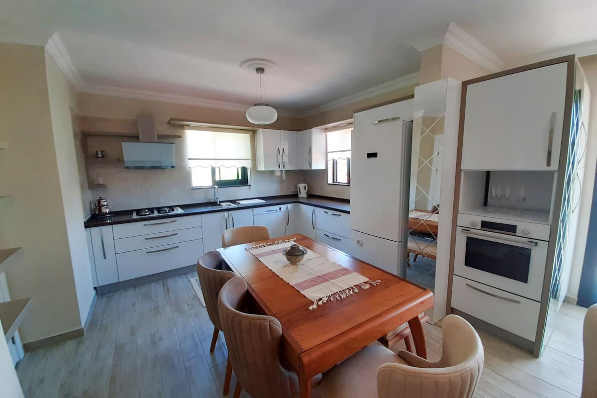 family duplex | private kitchen | coffee/tea maker, electric kettle