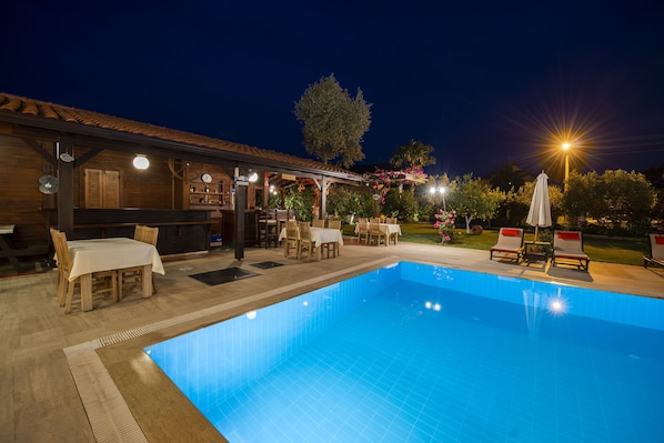 Seasonal outdoor pool