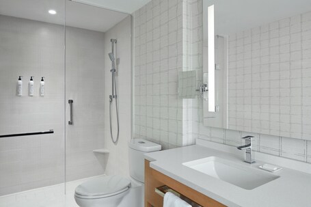 Delta Hotels by Marriott Toronto - Image 123