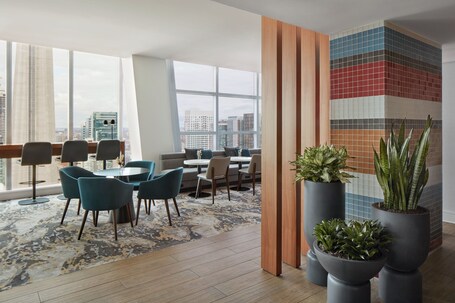 Delta Hotels by Marriott Toronto - Image 97