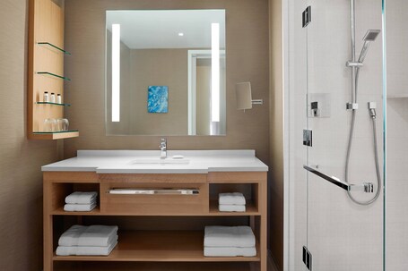 Delta Hotels by Marriott Toronto - Image 116