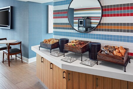 Delta Hotels by Marriott Toronto - Image 109