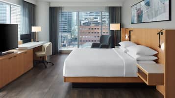 Luxury Suite, 1 King Bed with Sofa bed, Non Smoking, Tower (View)