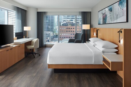 Delta Hotels by Marriott Toronto - Image 1