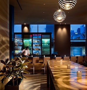 Serves dinner and happy hour