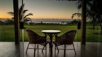Bangalô luxo, 1 cama de casal | Vista do quarto