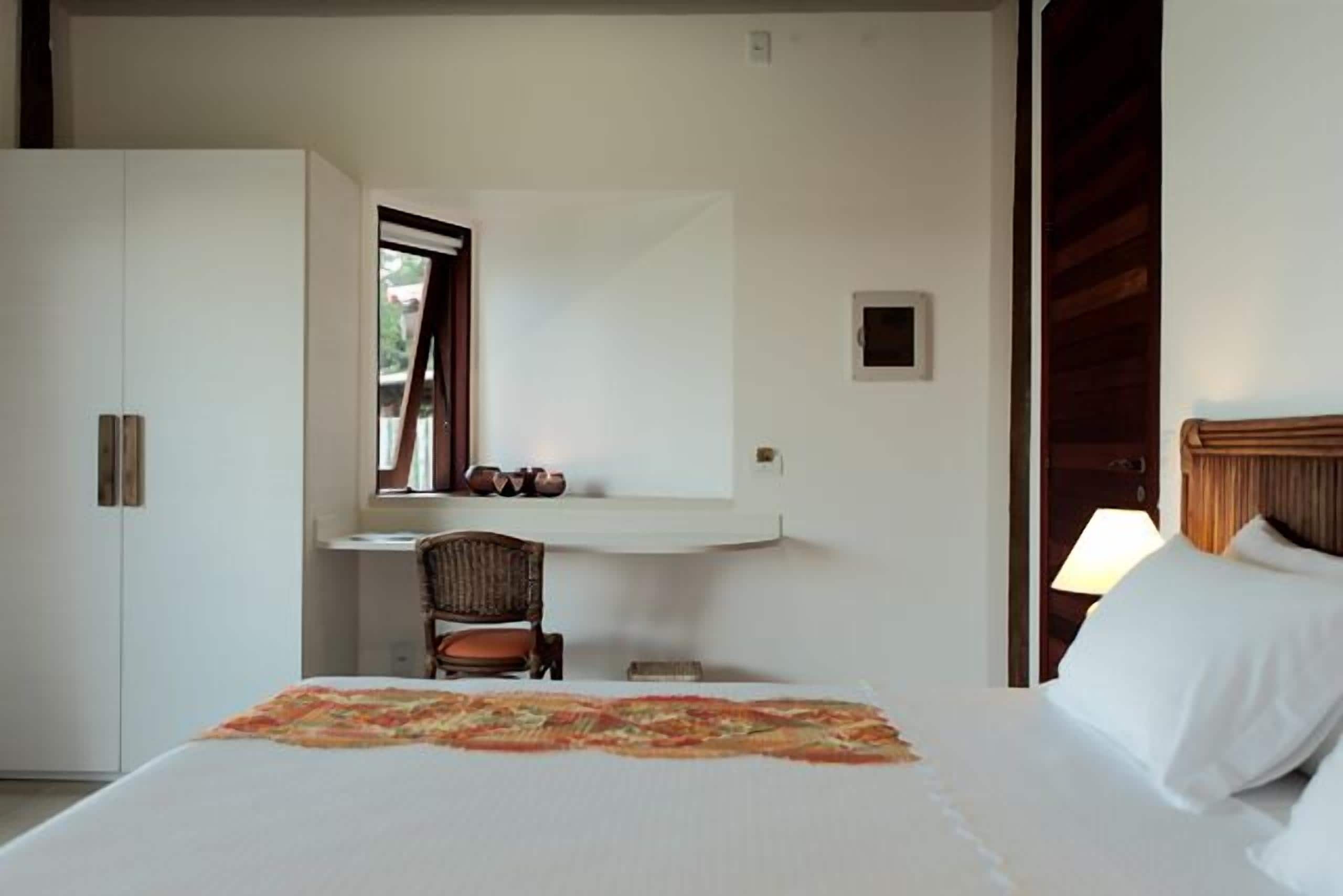 Deluxe Bungalow, 1 Double Bed | 1 bedroom, minibar, in-room safe, desk