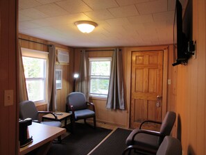 Standard Cottage, 2 Double Beds | Living room - Acadia Gateway Motel (Trenton)