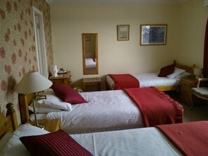 Triple Room, Ensuite, Sea View | Free WiFi