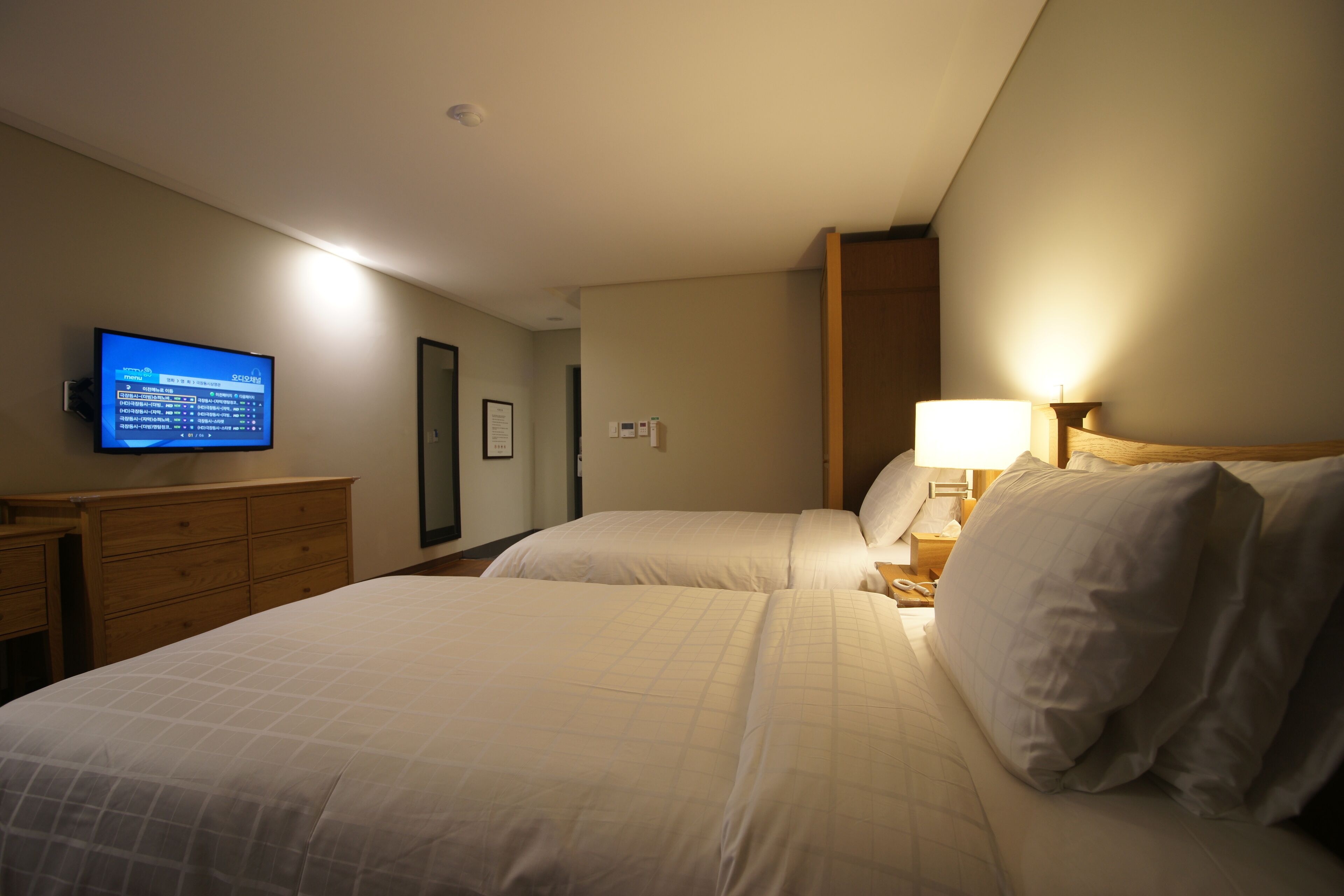 deluxe twin room | egyptian cotton sheets, premium bedding, down duvets