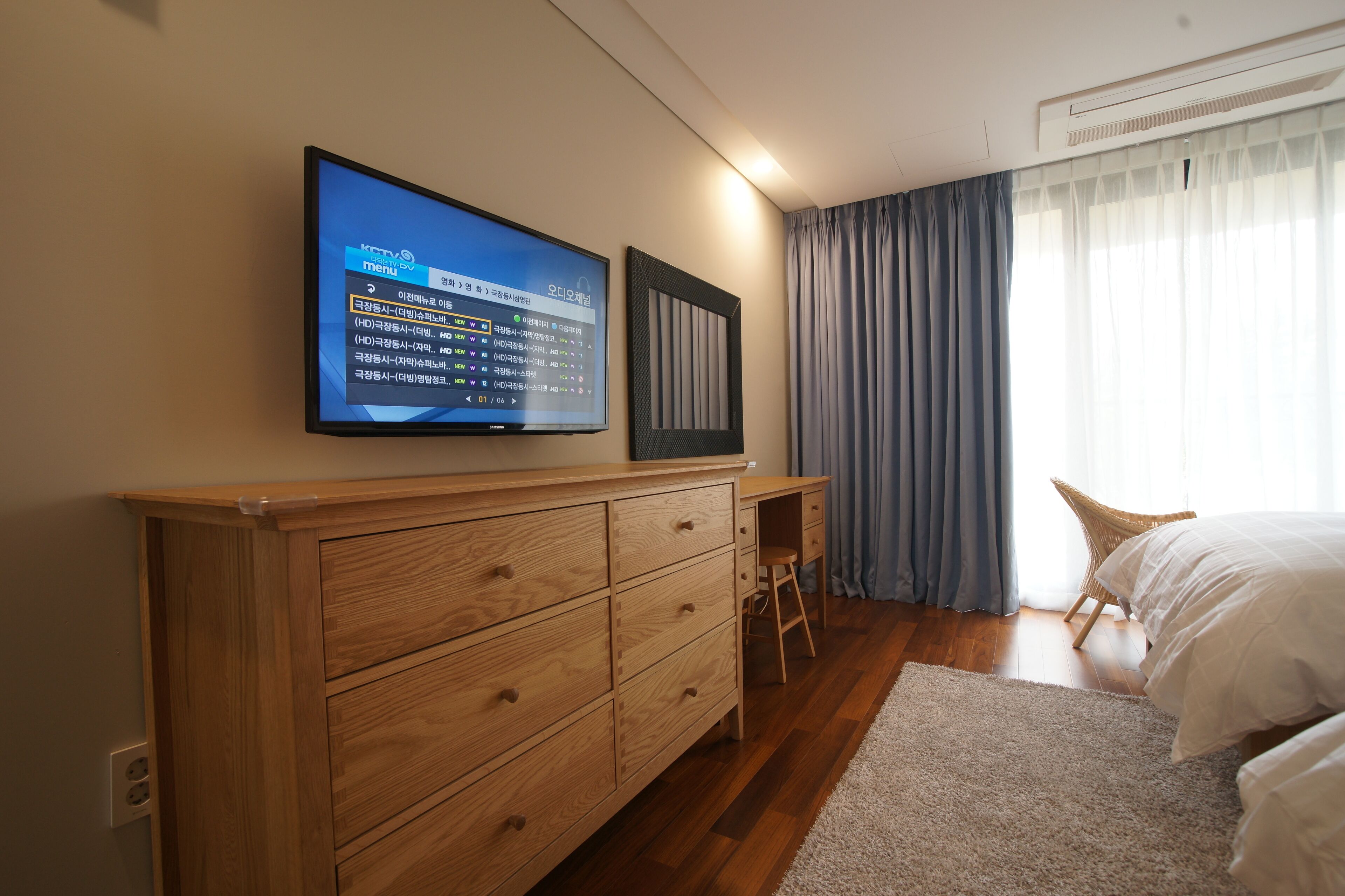 family twin room | egyptian cotton sheets, premium bedding, down duvets