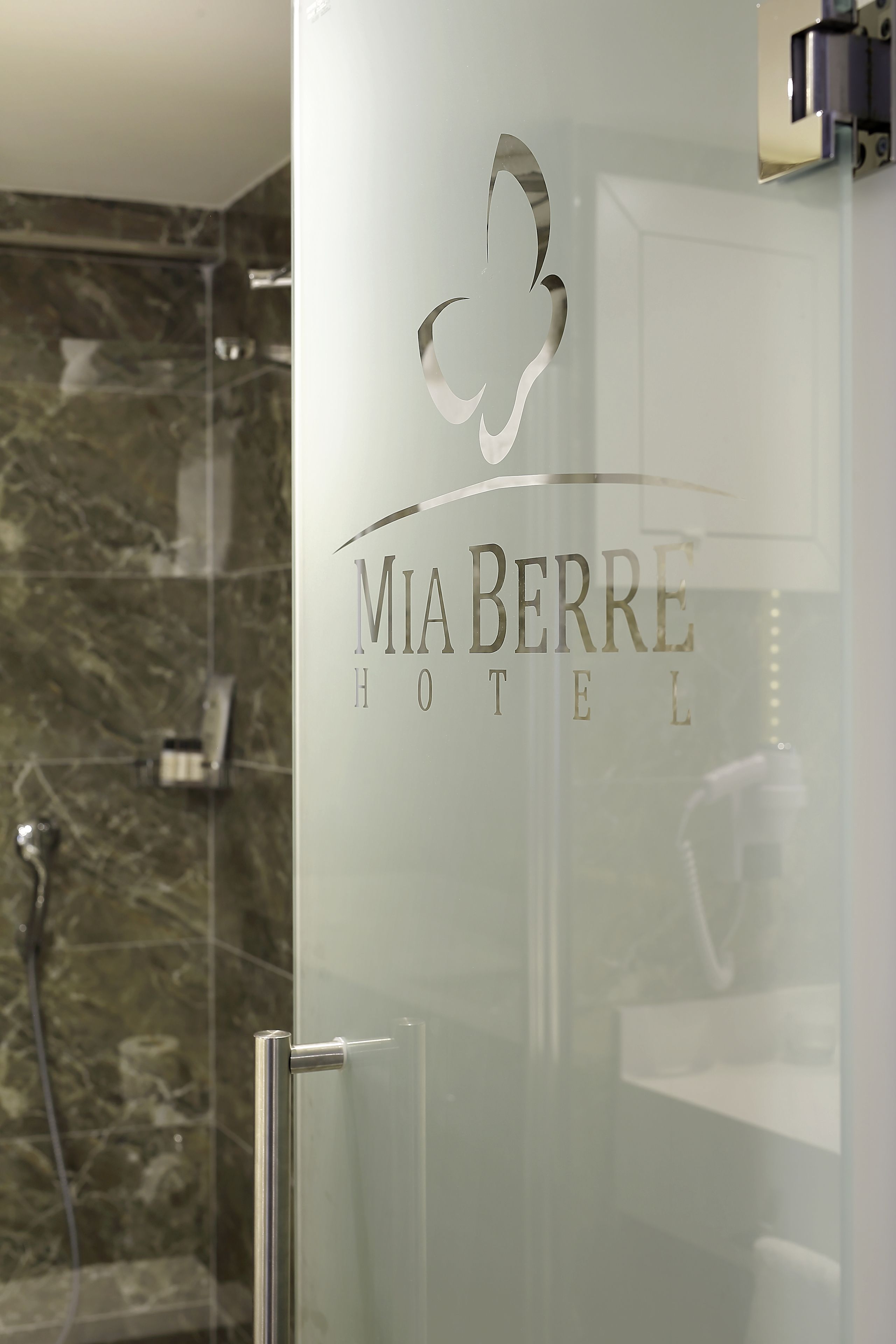 Premium bedding, minibar, in-room safe, blackout curtains
