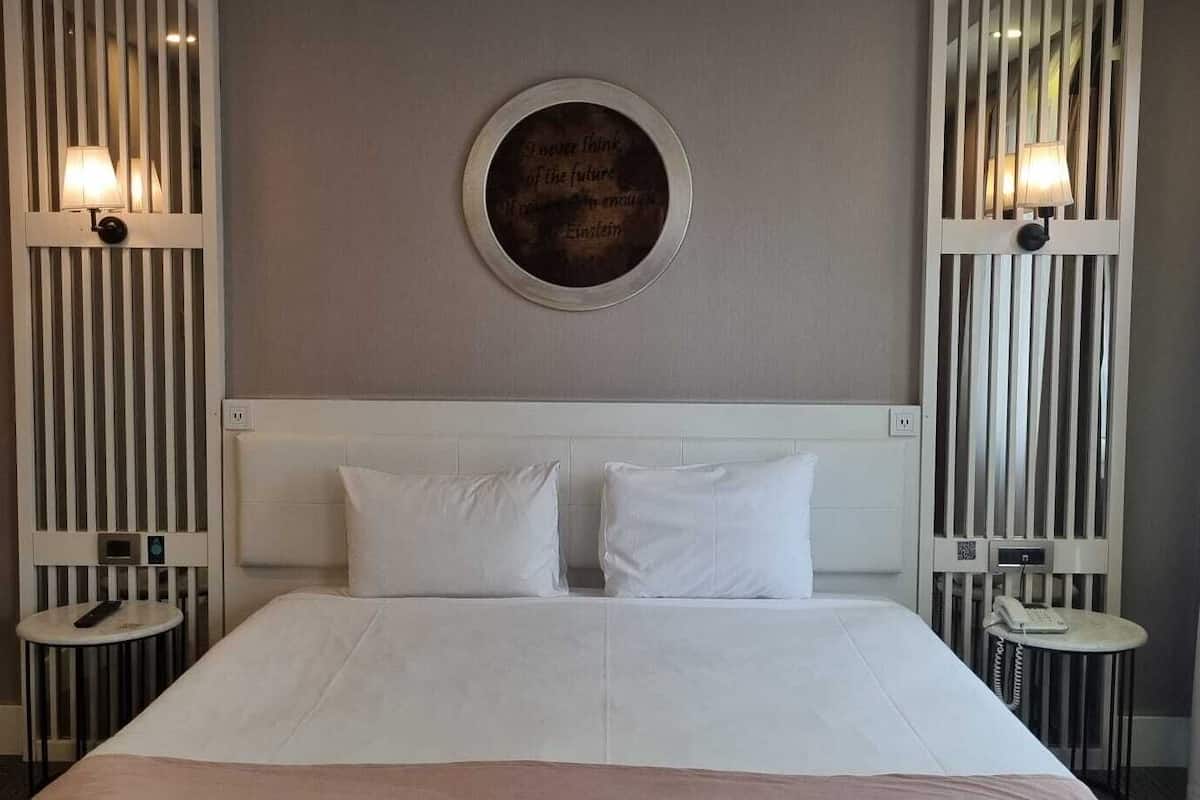 Premium bedding, minibar, in-room safe, blackout curtains