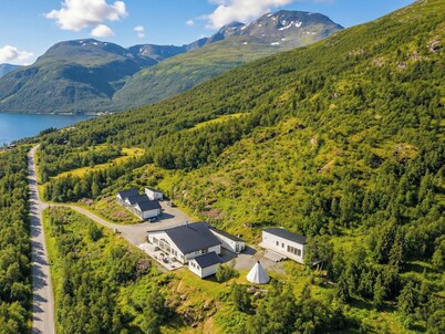 Arctic Panorama Lodge