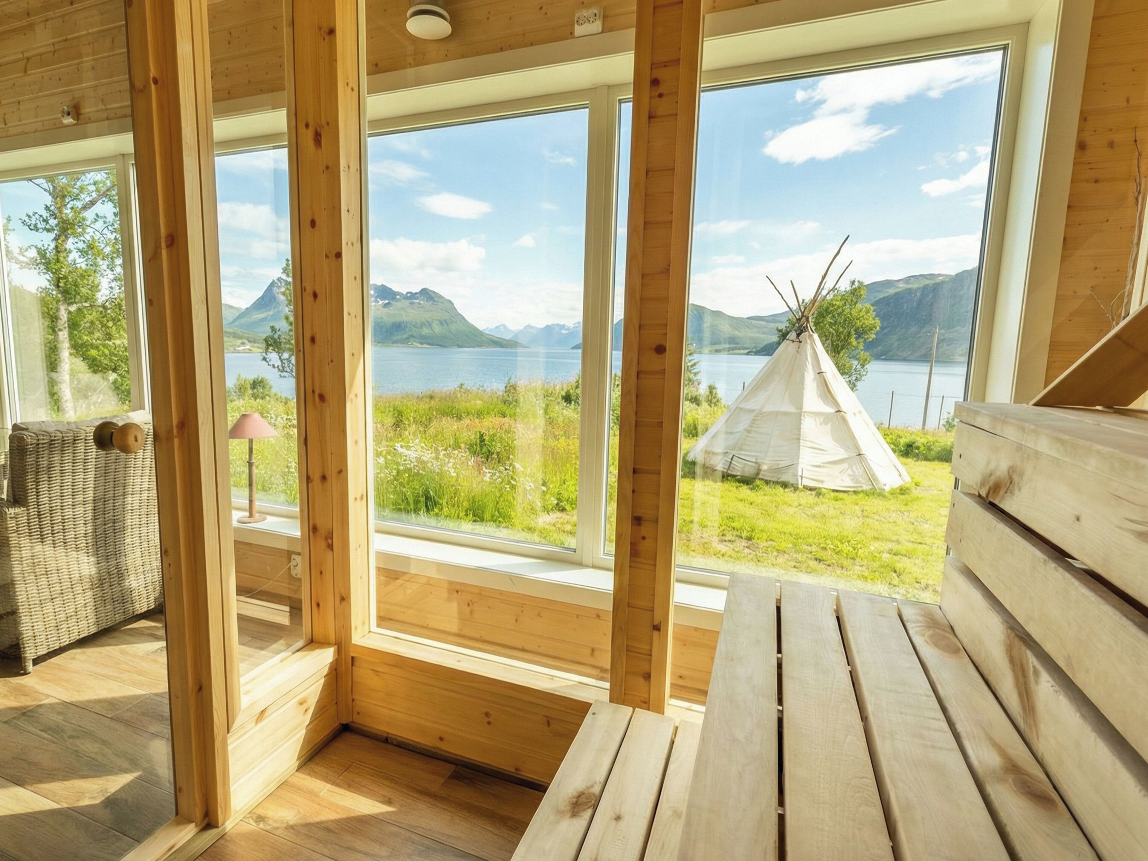 Bastu, kroppsbehandlingar, massage med varma stenar och djupmassage