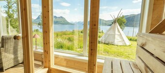 Arctic Panorama Lodge