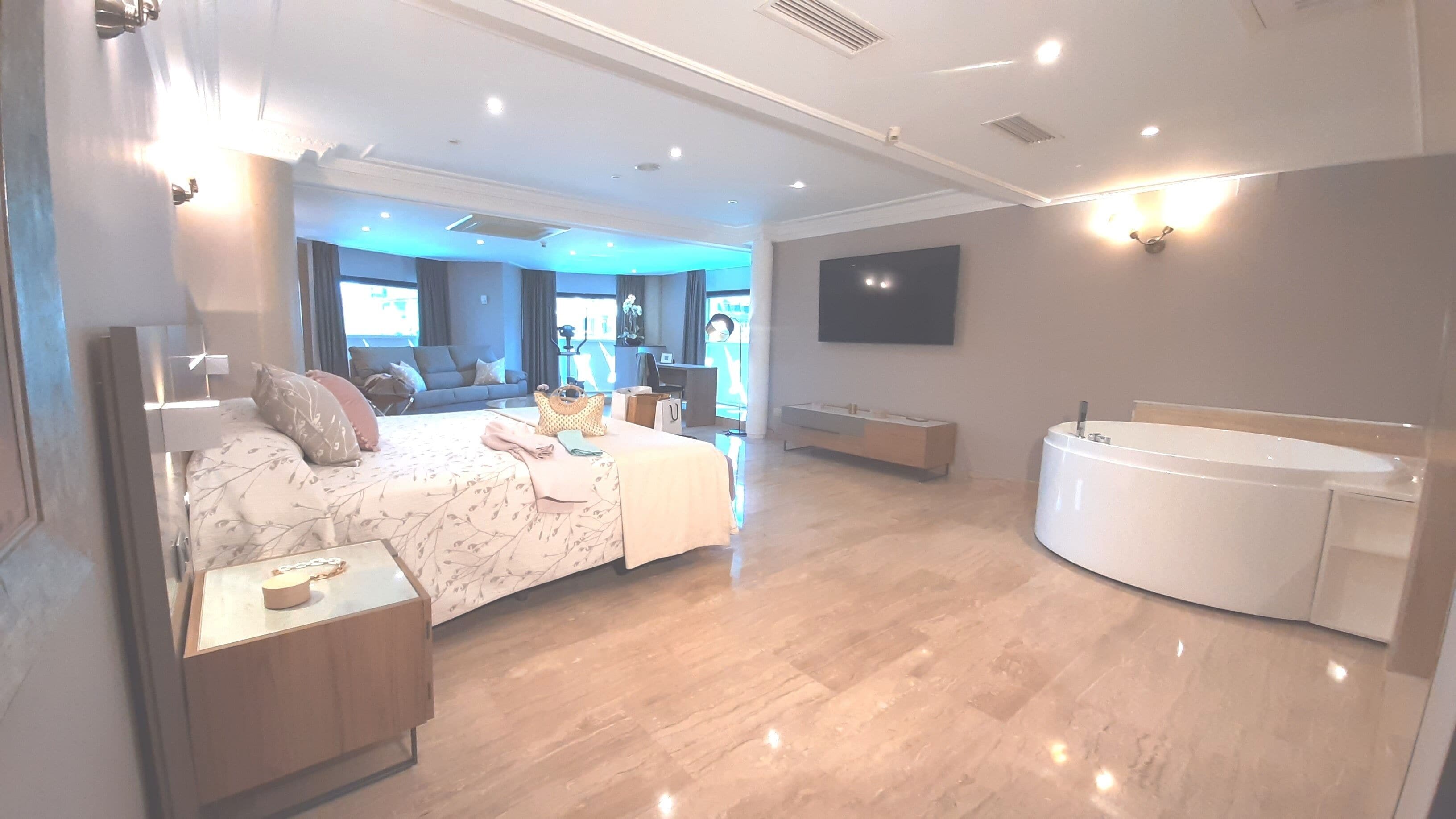 superior studio suite, 1 bedroom | 1 bedroom, premium bedding, minibar, in-room safe