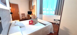 コンフォート ダブルルーム | 1 室のベッドルーム、高級寝具、ミニバー、セーフティボックス (室内)