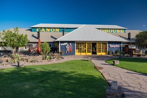 Garden - Canyon Roadhouse (Fish River Canyon)