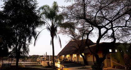 Hakusembe River Lodge
