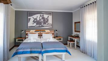 Standard Twin Room | In-room safe, desk, laptop workspace, bed sheets