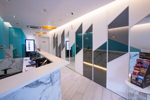 Reception - Marrison Desker @ Little India (Singapore)