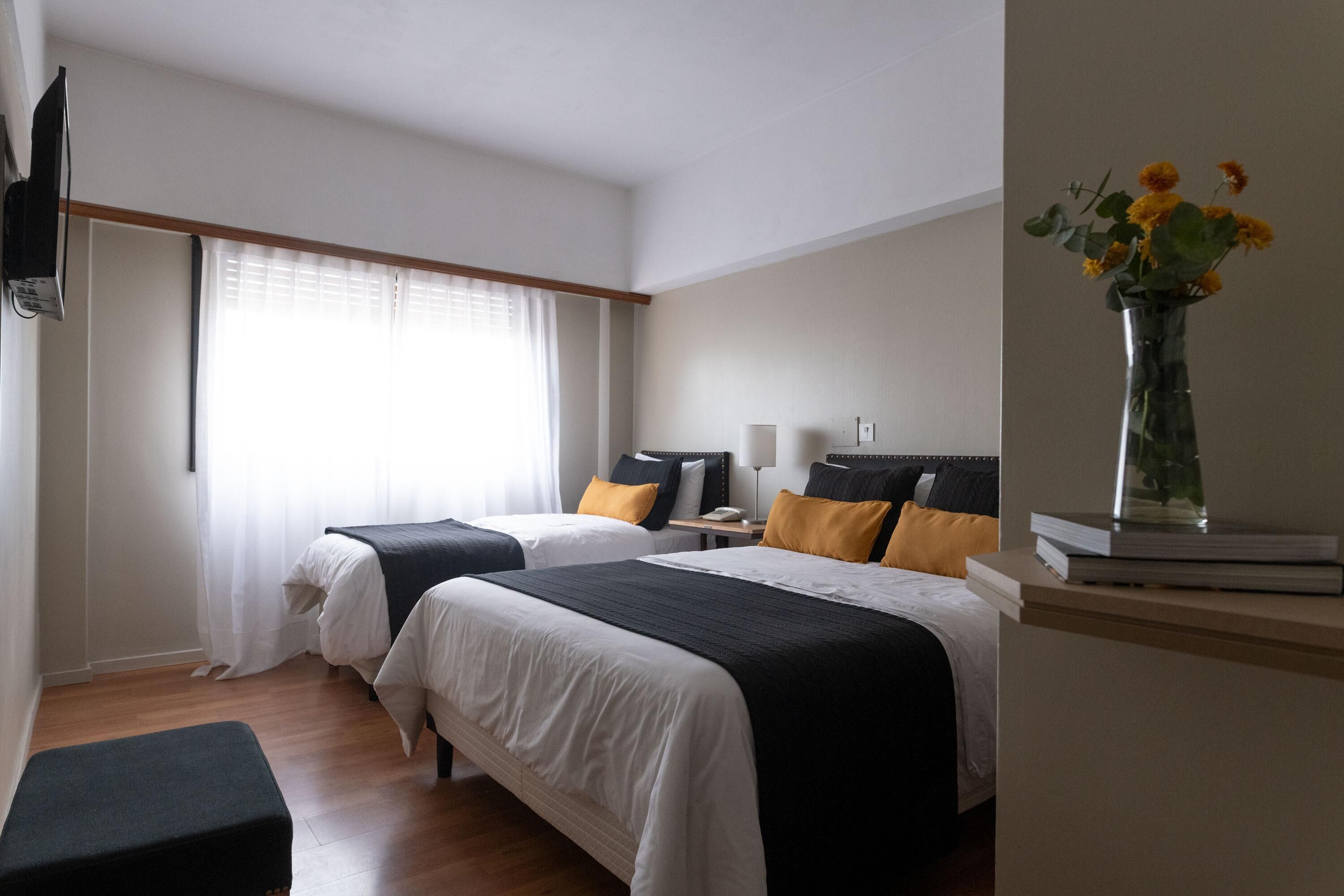 Couette en duvet, minibar, coffre-fort, décor unique