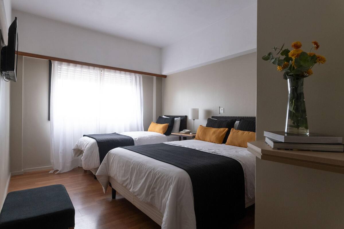 Couette en duvet, minibar, coffre-fort, décor unique