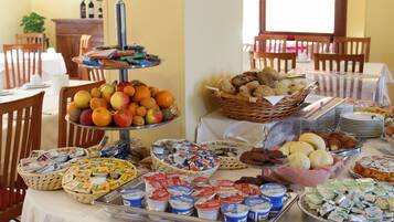 Daily buffet breakfast (EUR 5 per person)