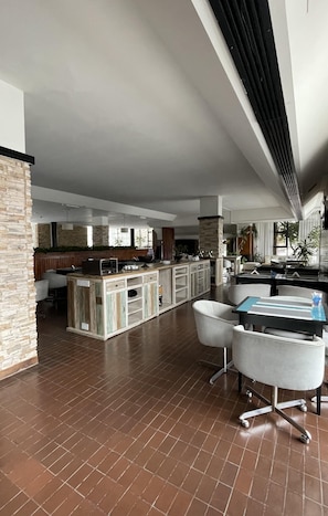 Outdoor dining - Tehuelche Esquel (Esquel)