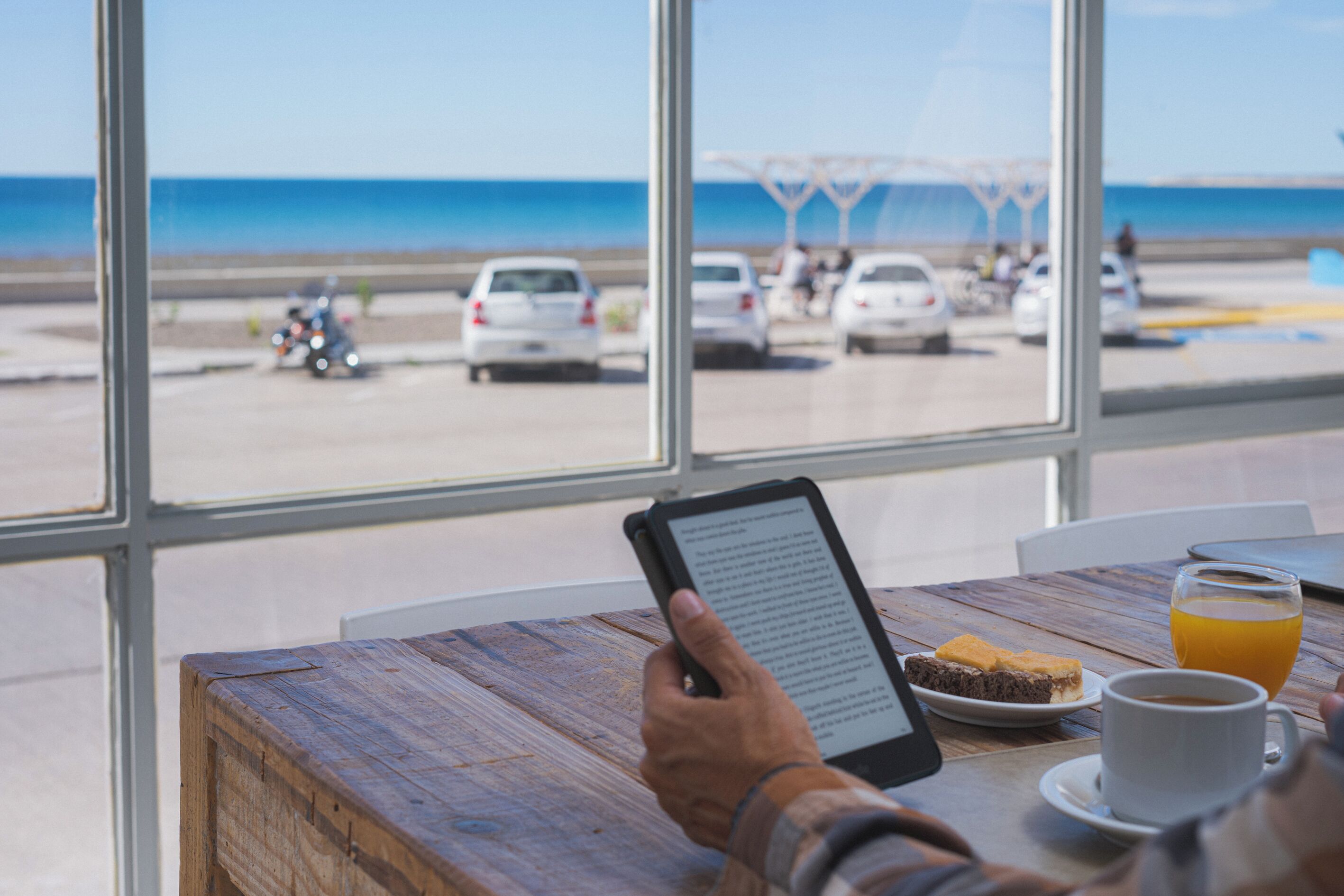 TV LCD 42-inch có truyền hình cáp, TV 