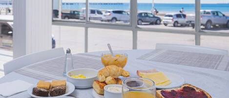 Desayuno buffet incluido todos los días