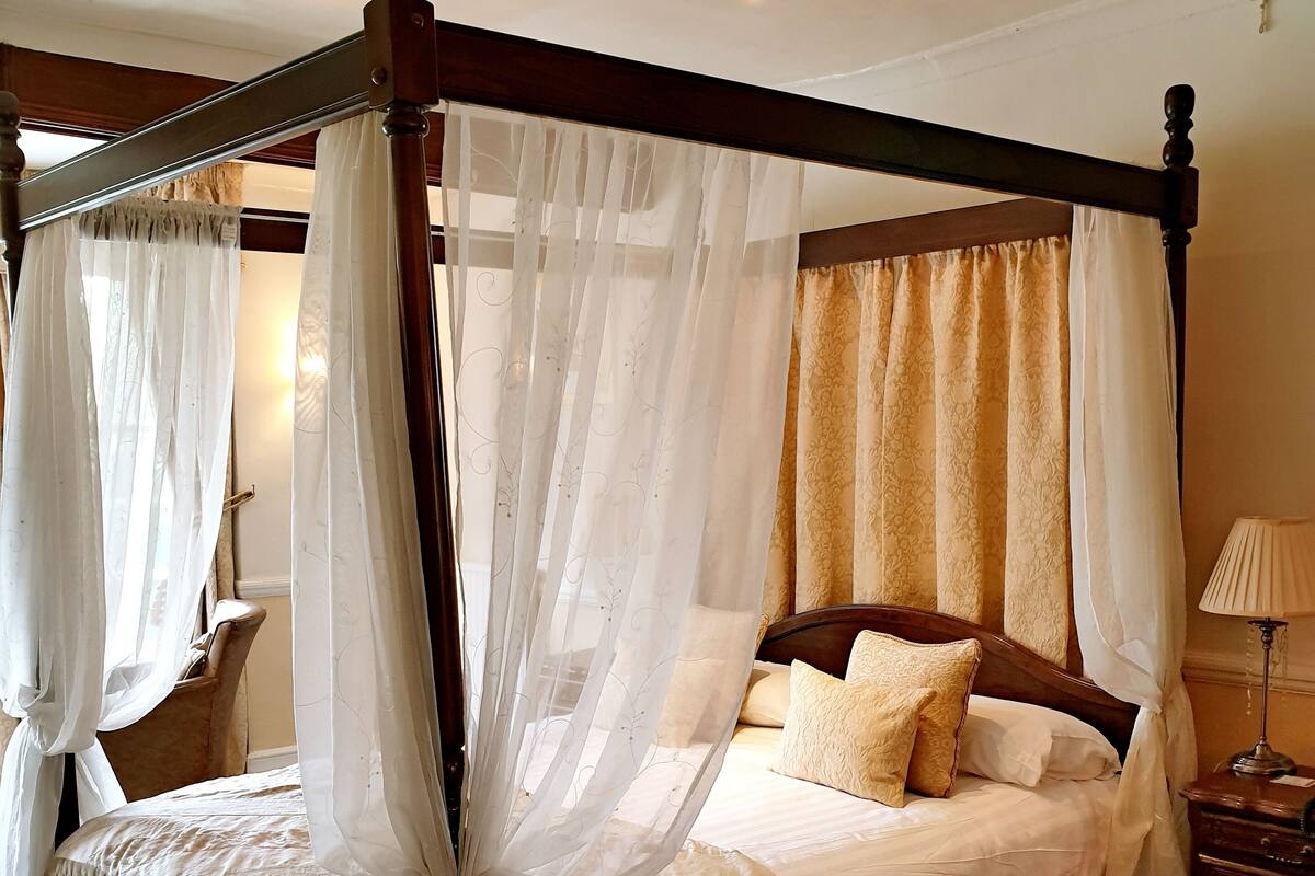 Elite Suite, Ensuite (Main House)