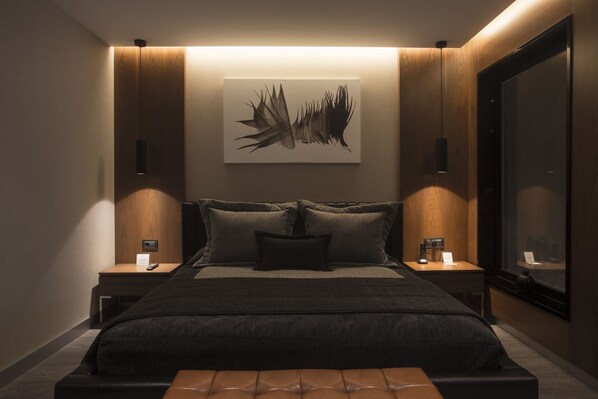 Exclusive Studio Suite | Premium bedding, minibar, in-room safe, desk