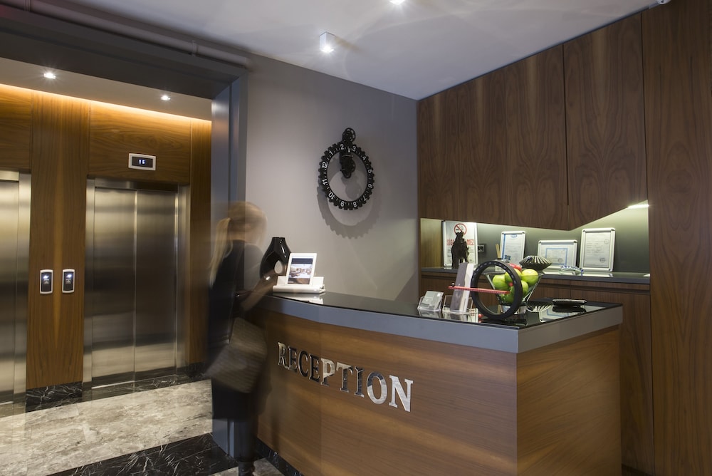 Zeniva Hotel by null